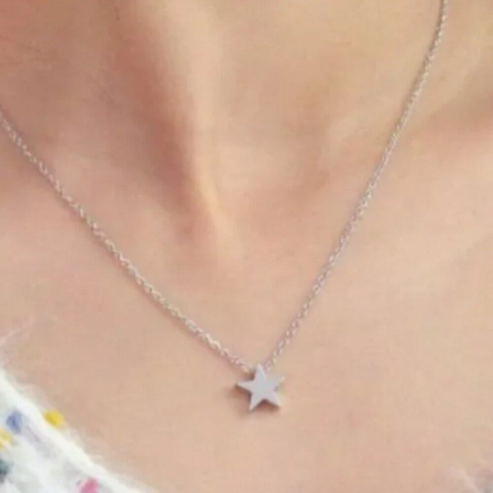 NWT, Silver Star Pendant Necklace